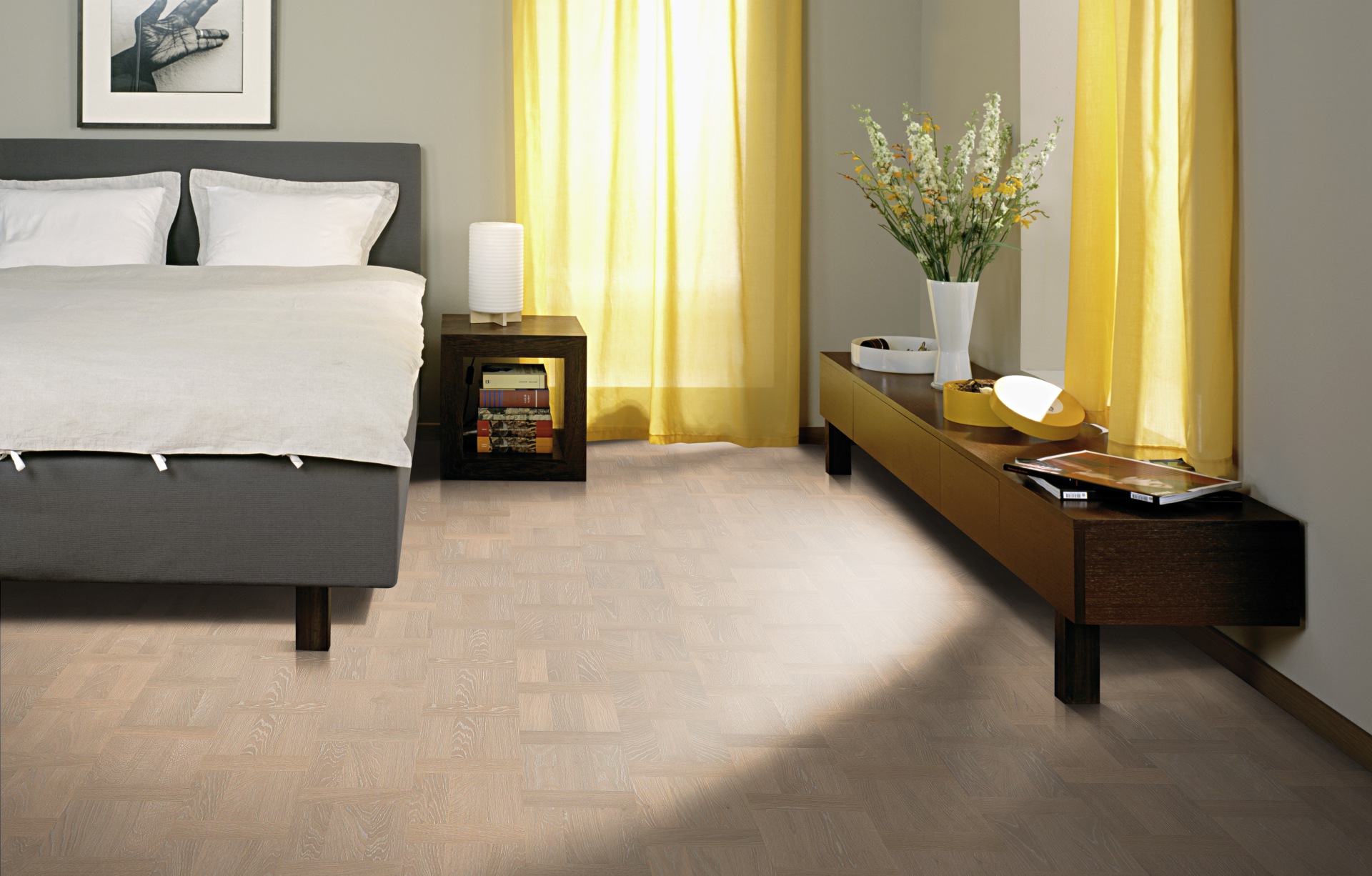 Паркетная доска Kahrs Европейский Ренессанс Дуб Палаццо Бьянко Palazzo Bianco 15313BEKVVKW240 Variation 2426×198,5×15 фото в интерьере